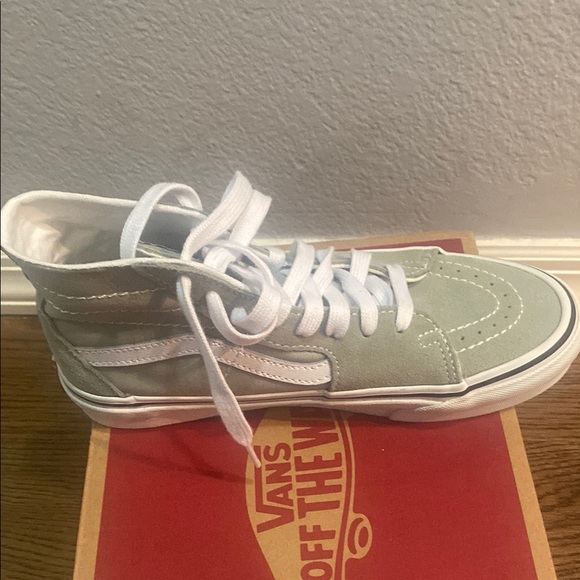 Vans Green and White High-Top Sneakers - Picture 8 of 10